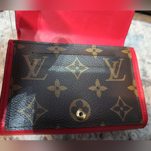 Louis Vuitton Monogram Flore Compact Wallet - Picture 5 of 12